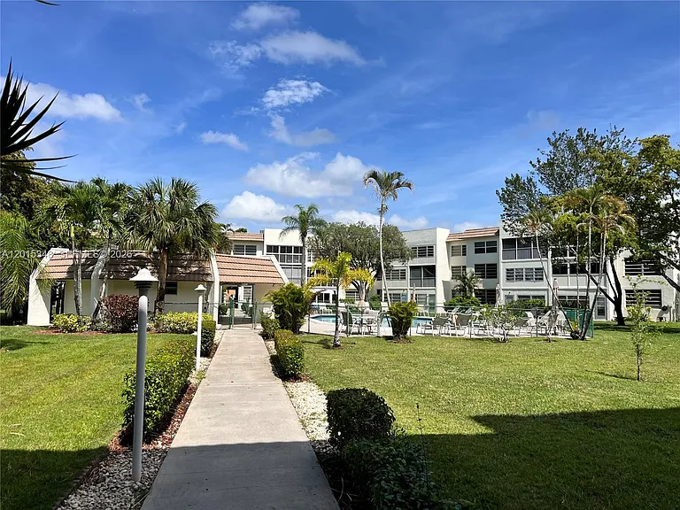 6550 Royal Palm Blvd #105A — Photo 26