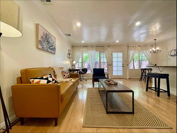 4th image of 816 17th St Unit C