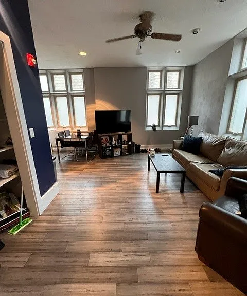 17 Chestnut St #1 — Photo 2