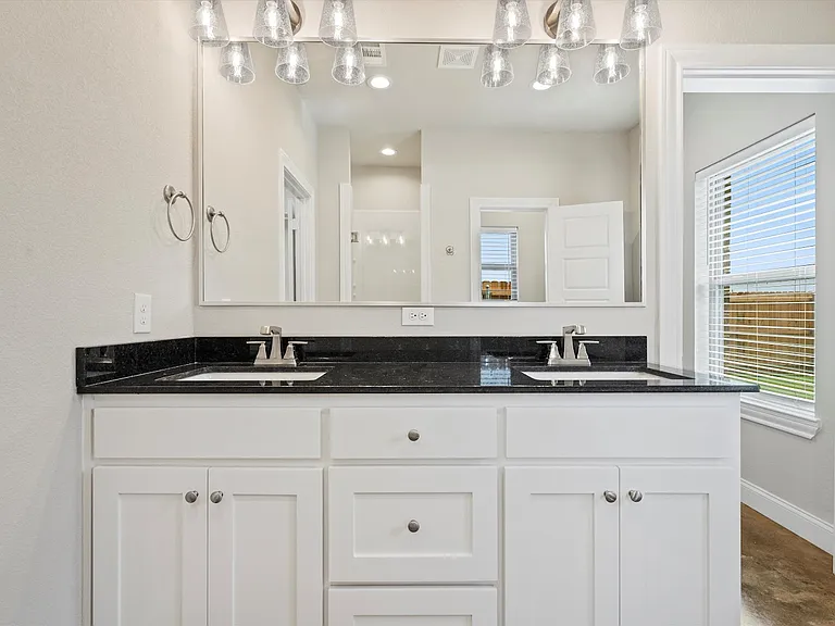 2409 Sloan Cir #A — Photo 14