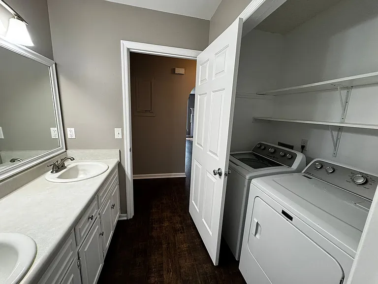 46 Sagebrush Apts — Photo 13