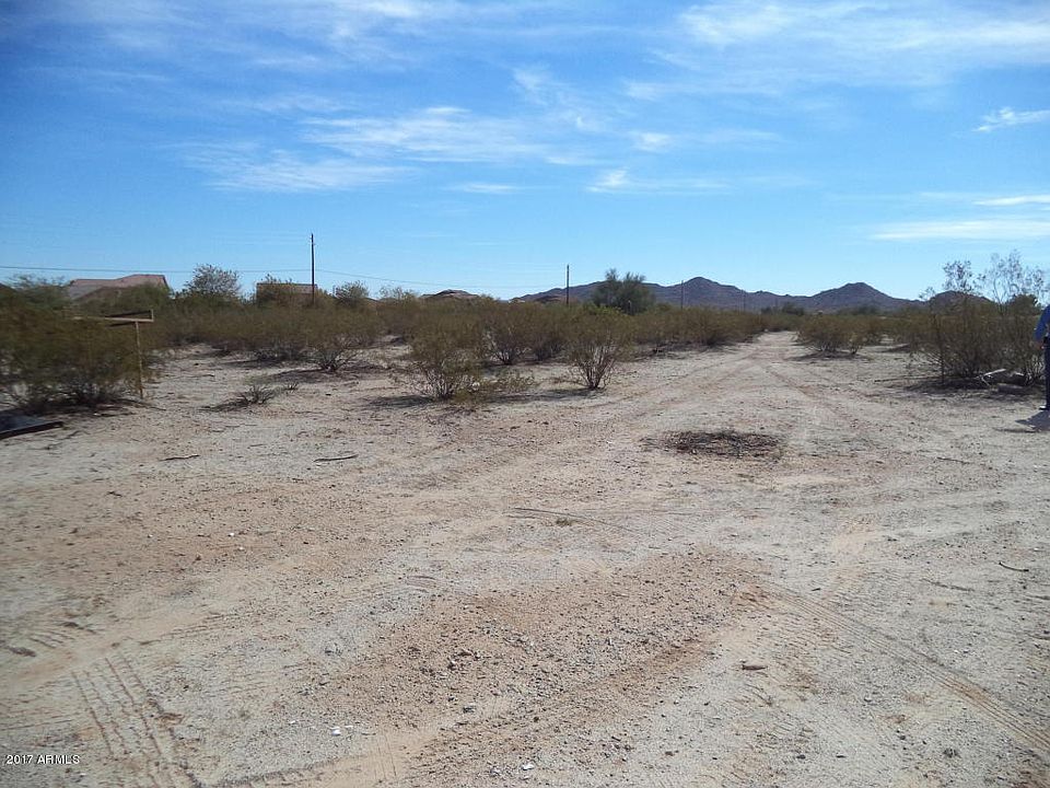2nd image of 4831 W Saddle Mountain Trl