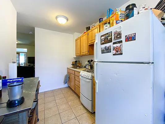 Rented by City Connections Realty | media 7