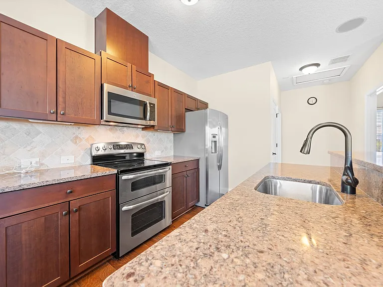 8393 Laureate Blvd — Photo 8