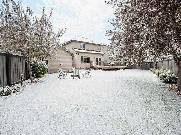 4th image of 1079 McKinney Grn NW