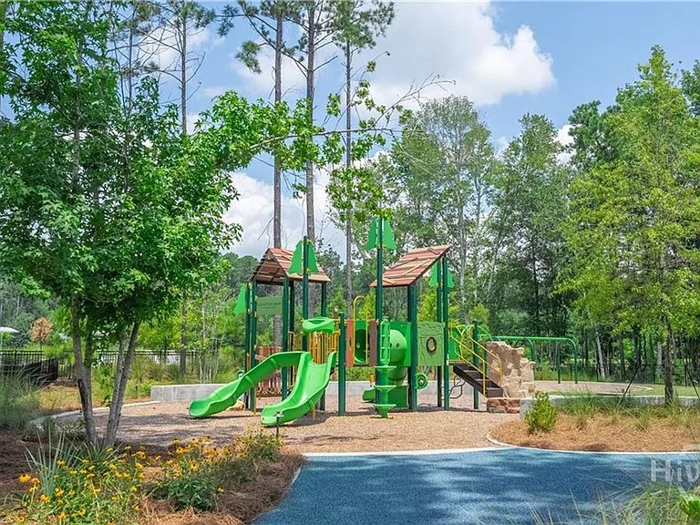 695 Longleaf Dr — Photo 8