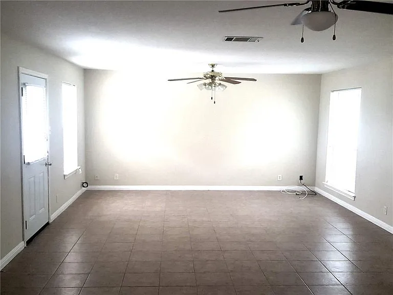 21637 Boggy Ford Rd #B — Photo 7
