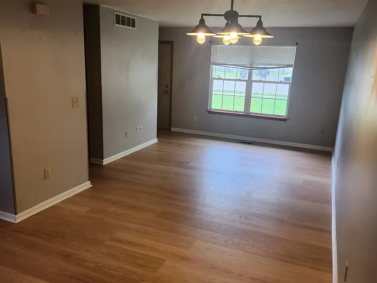 1902 Remington Rd #1 — Photo 6