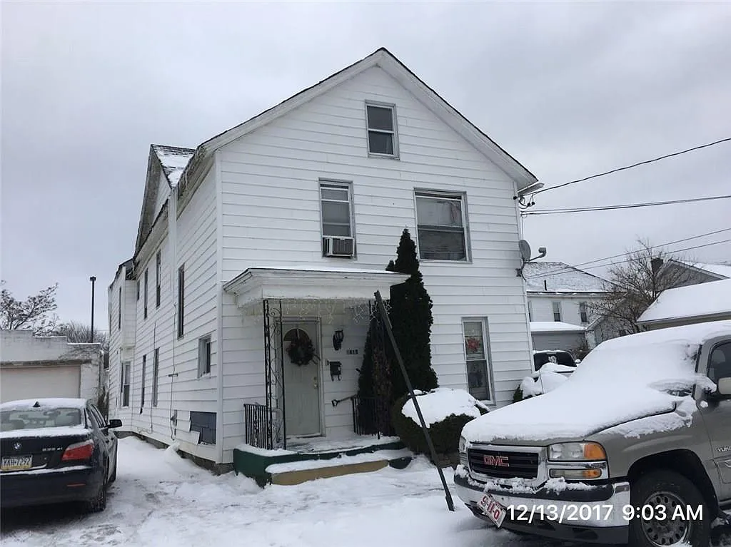 1615 Hickory St photo 1