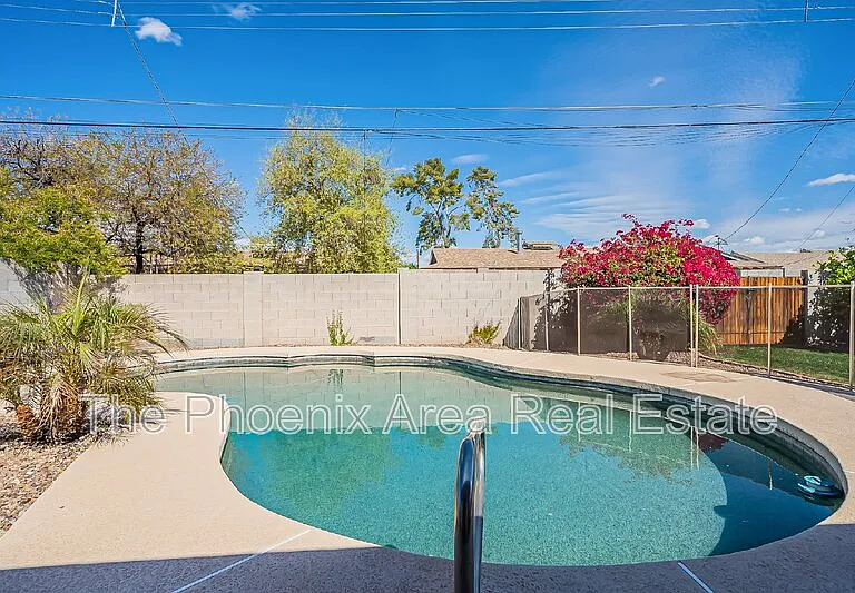 8654 E Windsor Ave — Photo 53