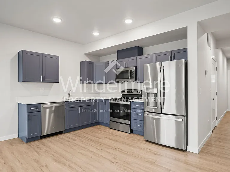7117 E Pacific Way — Photo 2