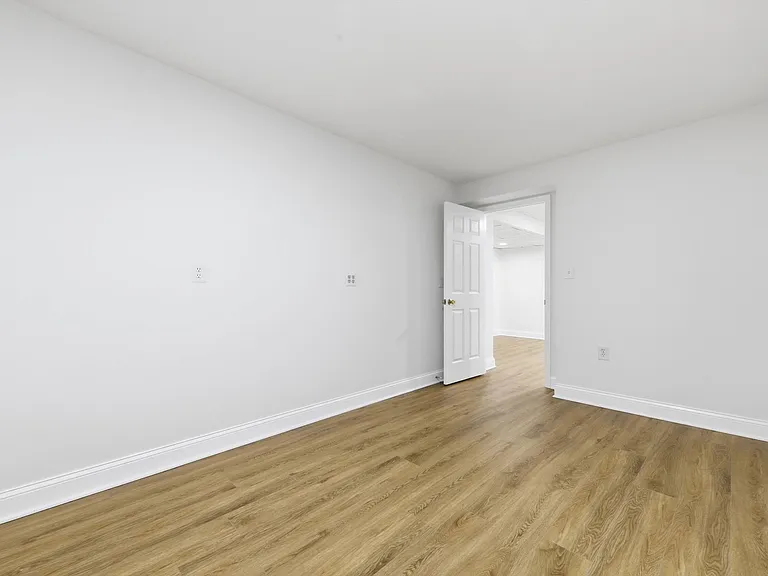 17545 Hardy Rd — Photo 21