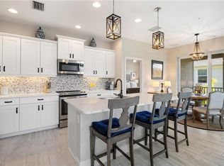 6940 Avalon Cir UNIT 508, Naples, FL 34112