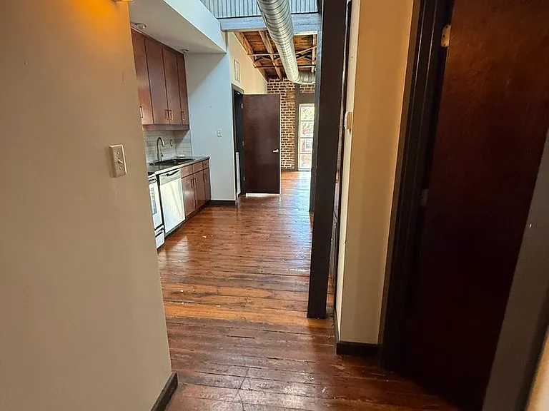 703 N Harrison Street 410 Hancock St — Photo 27