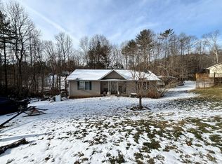 167 Forest Wood Ln, Mountain City, TN 37683