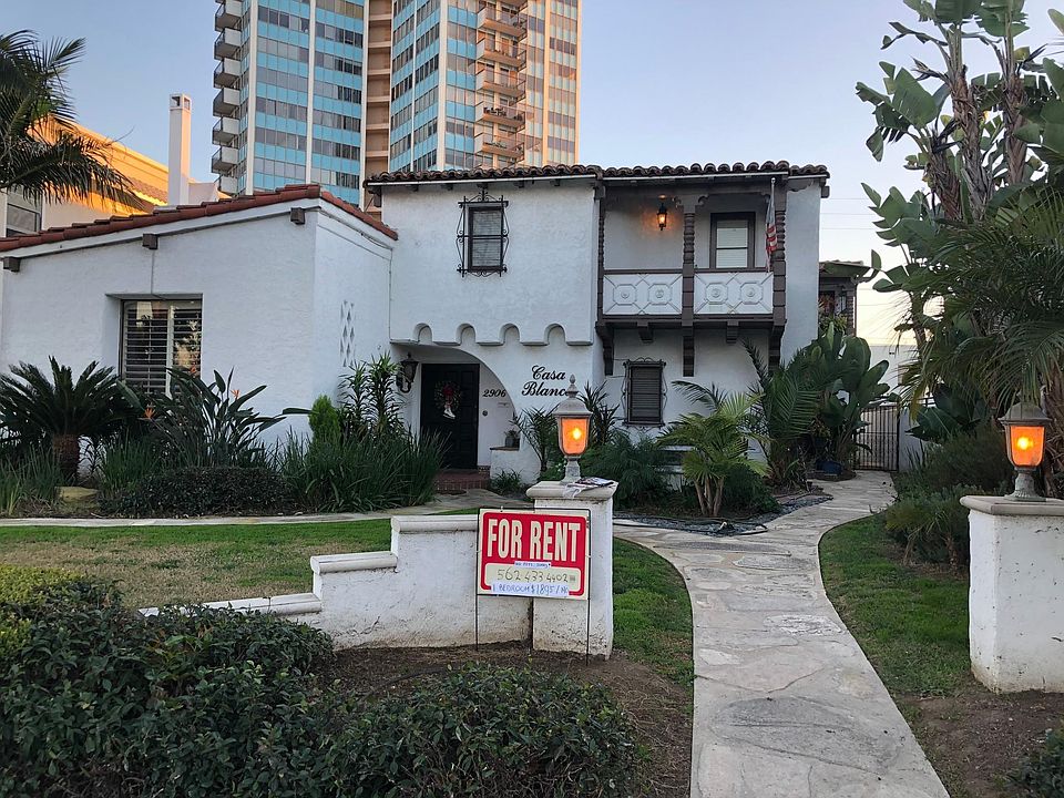 1st image of 2906 E 1st St #1/2