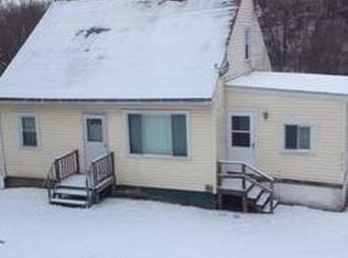 2107 7th Street Rd, New Kensington, PA 15068