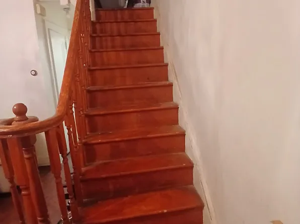 865 East 15th Street image 13 of 16