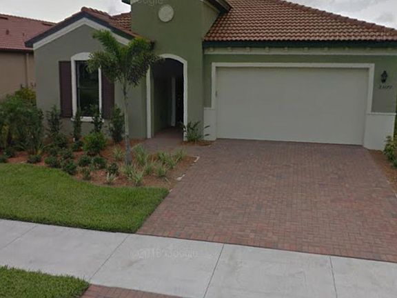 2nd image of 23679 Waverly Cir