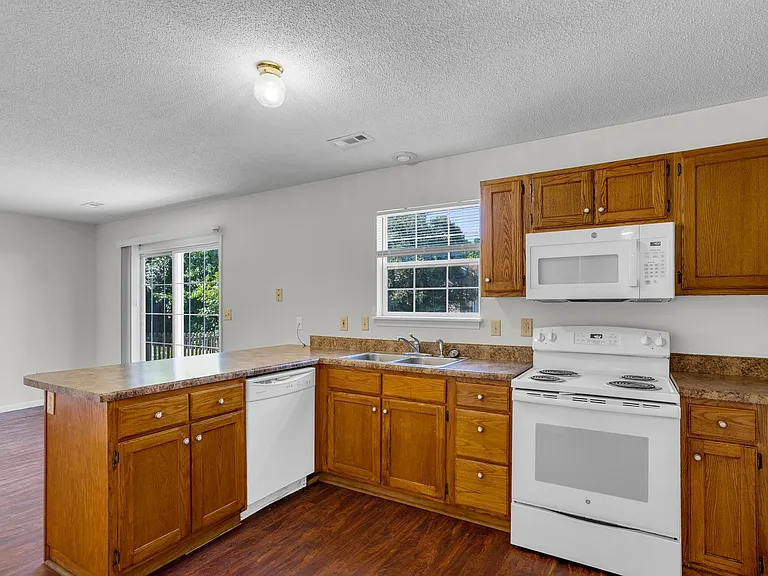 4401-4403 Cheryl Ct. — Photo 21