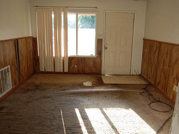 4th image of 2204 NW 19th St