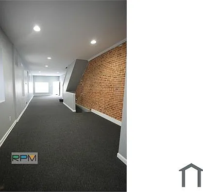 4 bed, $2,400 — Photo 1