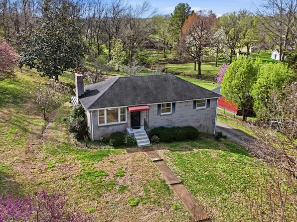 3921 Banbury Dr, Nashville, TN 37207