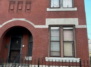 3633 S Calumet Ave, Chicago, IL 60653