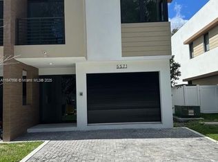 5571 W Oak Way, Fort Lauderdale, FL 33314