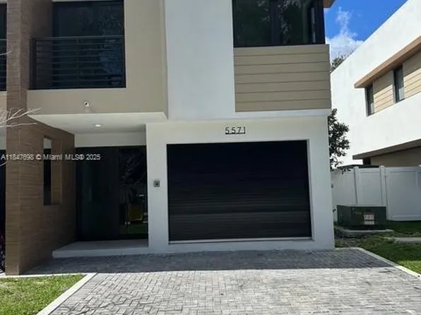 5571 W Oak Way, Fort Lauderdale, FL 33314