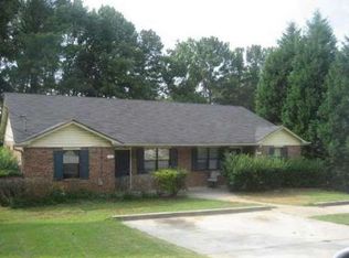 3174 Sarah Lou Dr, Snellville, GA 30078