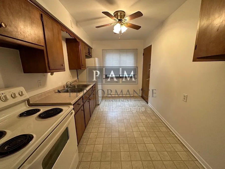 Building Photo - 2155 S 102nd St #2