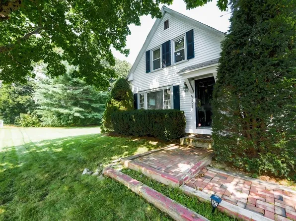 1024 East St, Mansfield, MA 02048