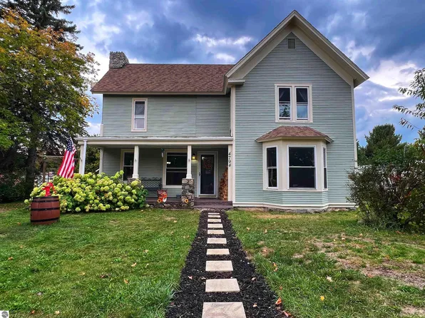 4794 Pine St SW, South Boardman, MI 49680
