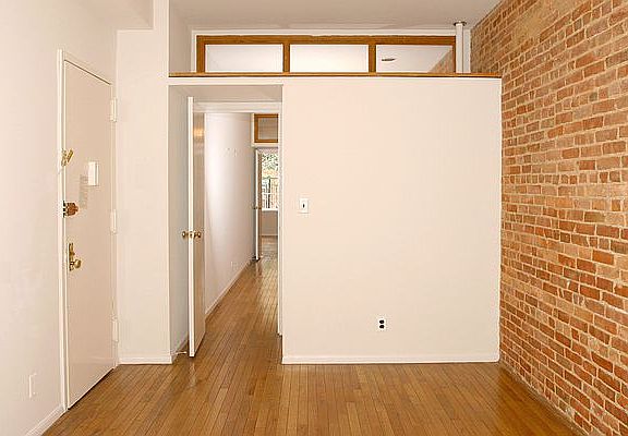 4th image of 349 E 85th St APT 3W