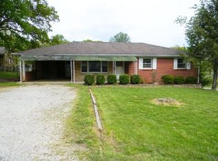 554 4th Ave S, Baxter, TN 38544