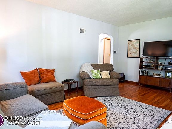 4th image of 1823 N Kruse Ave