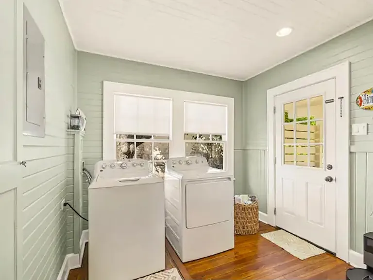 724 N K St — Photo 25