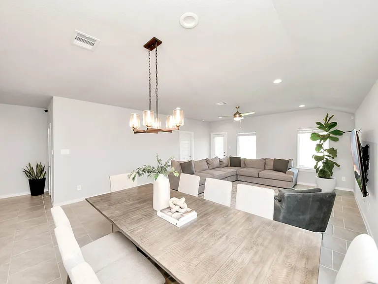 3306 Dagostino Creek Dr — Photo 25