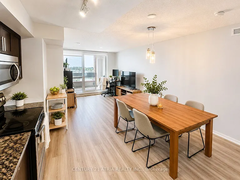 830 Lawrence Ave W #405 — Photo 1