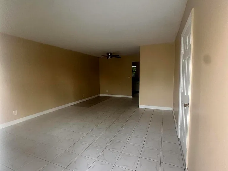 5644 NW 14th Ct — Photo 4