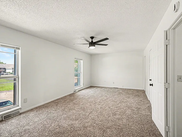 Apartments at Georgetown — Photo 7