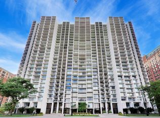 3200 N Lake Shore Dr APT 2202, Chicago, IL 60657