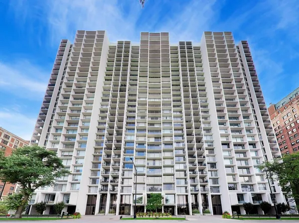 3200 N Lake Shore Dr APT 2202, Chicago, IL 60657