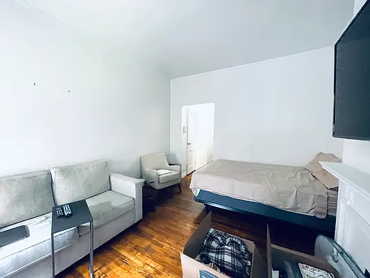 Rented by Ovation Properties, LLC | media 17