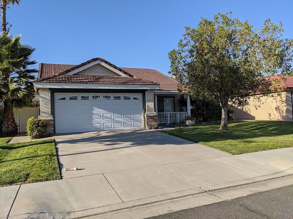 1st image of 31572 Calle Los Padres