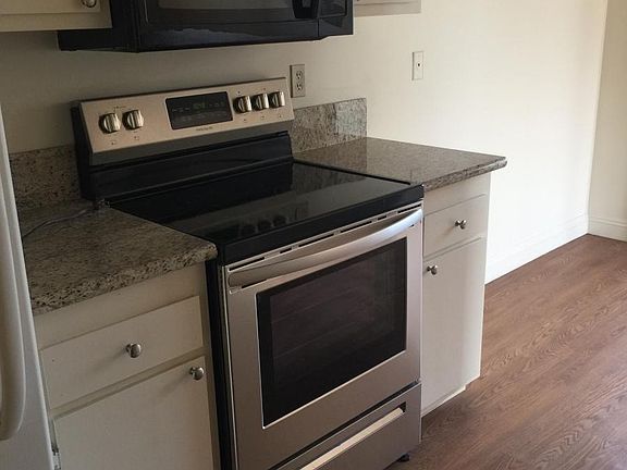 3rd image of 187 N Kellogg Ave APT E