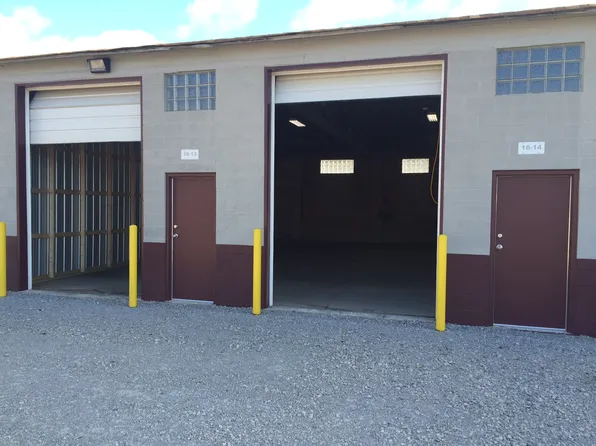 801 E Main St #16-13-14, Griffith, IN 46319