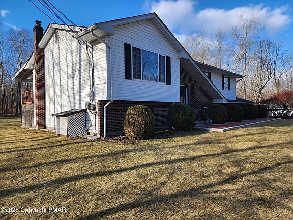2nd image of 3572 Bristol Cir W