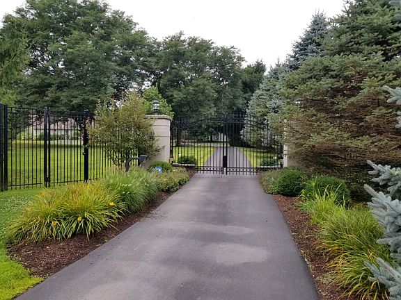 2nd image of 46 Valley Dr